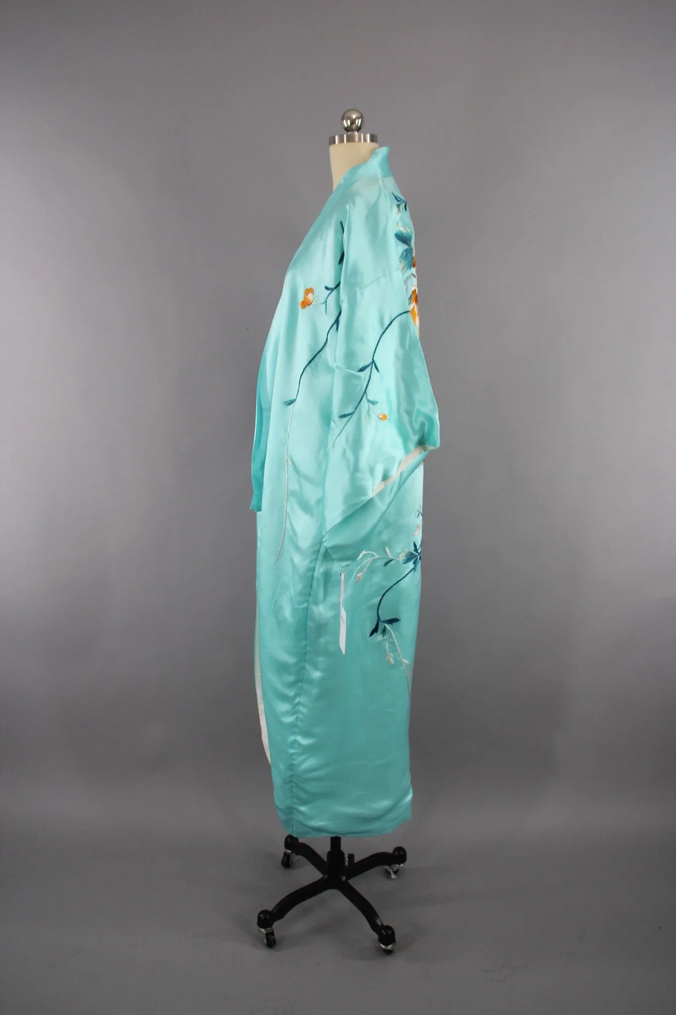 1930s Vintage Aqua Blue Silk Satin Embroidered Kimono Robe