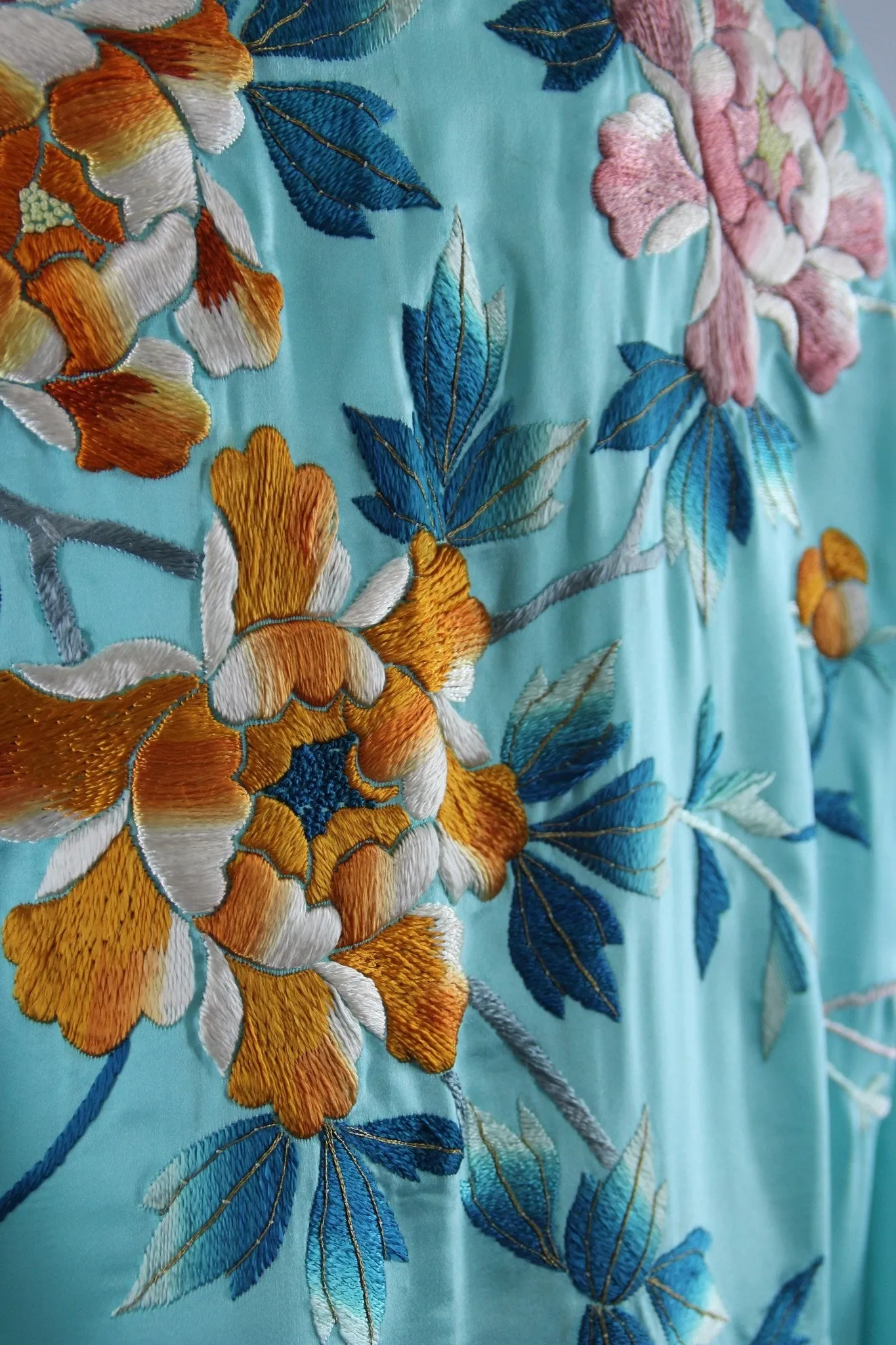 1930s Vintage Aqua Blue Silk Satin Embroidered Kimono Robe