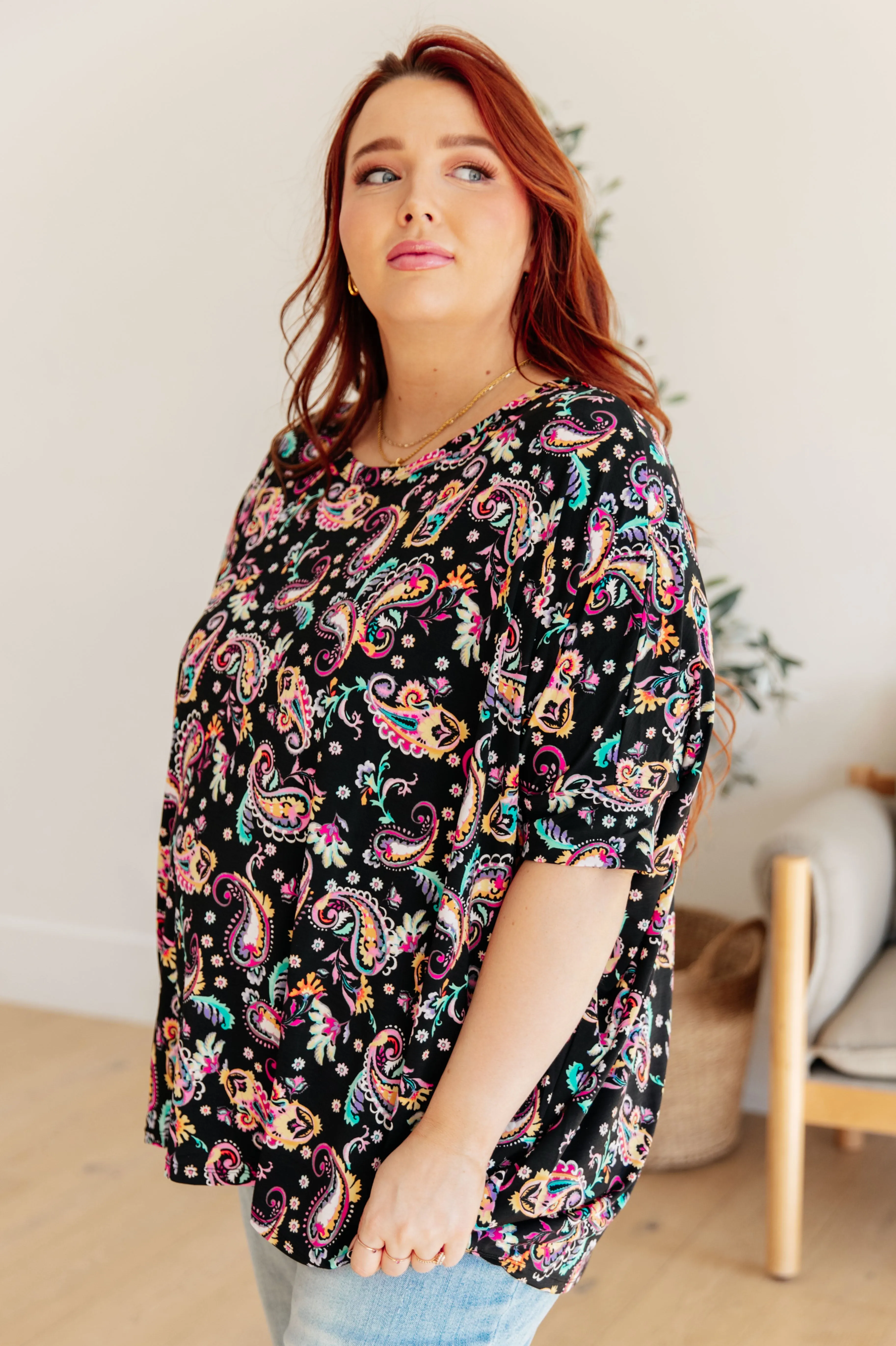 Dear Scarlett Essential Blouse in Black and Pink Paisley
