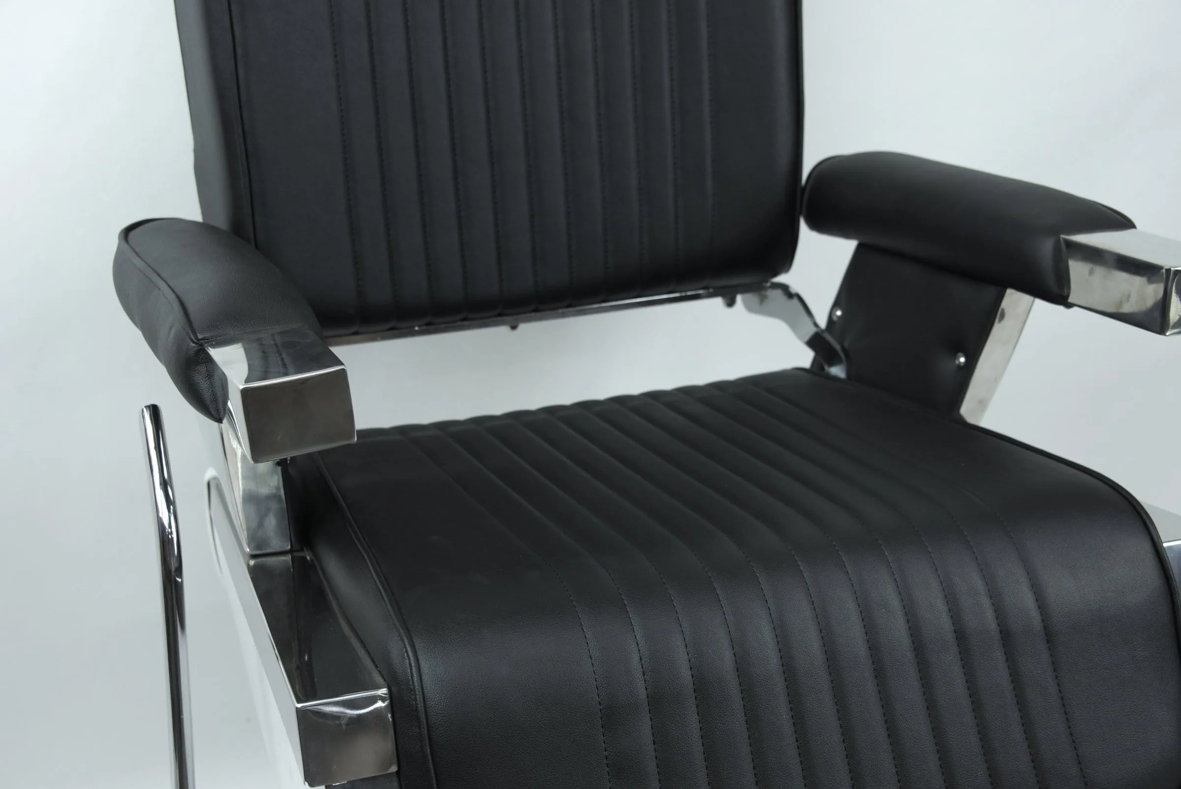 Jaxson Professional Barber Chair