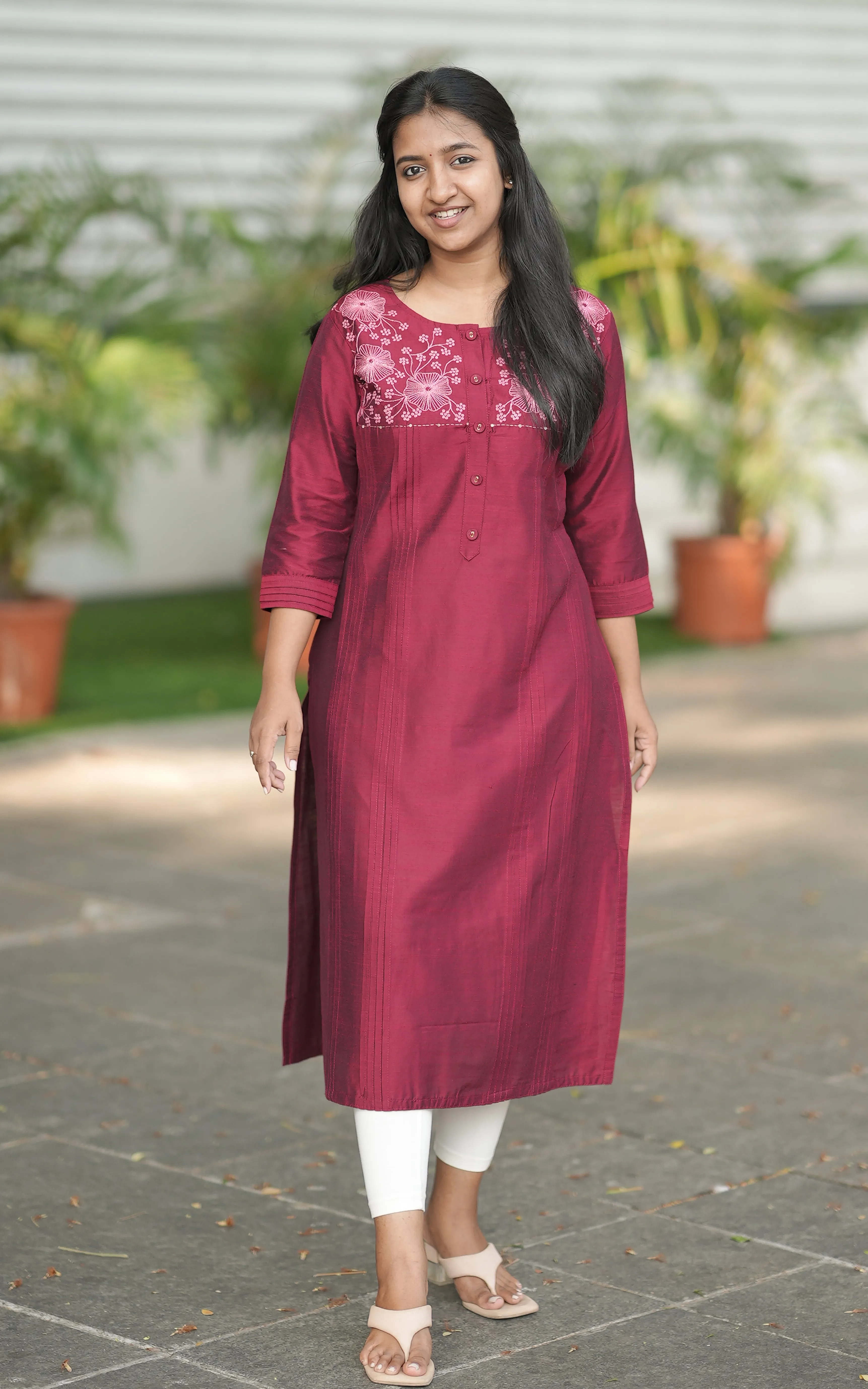 Liyana Maroon