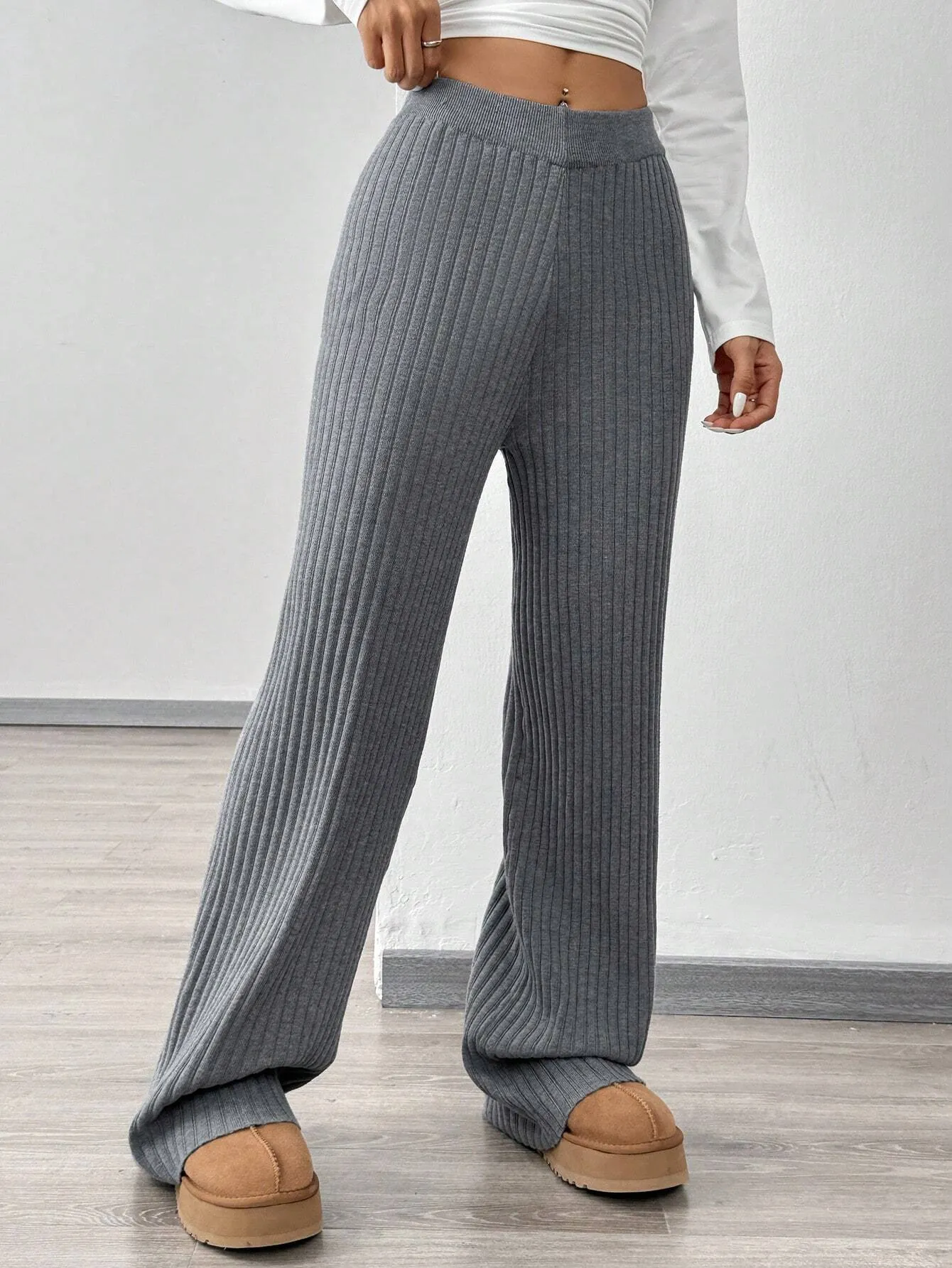 Ribbed Knit Gray Sweater Trousers FW24